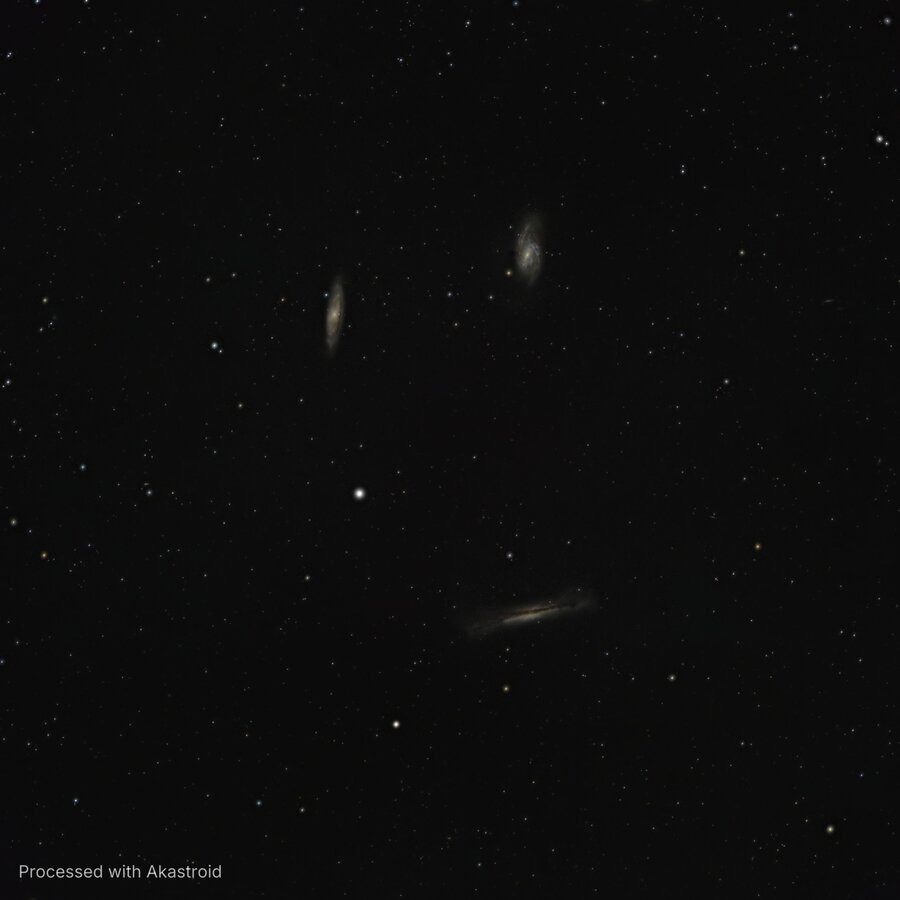 Leo Triplet, processed in Akastroid